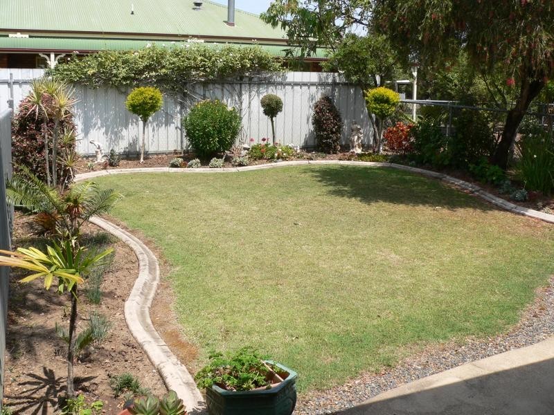 45 Flame Tree Court, Walloon QLD 4306