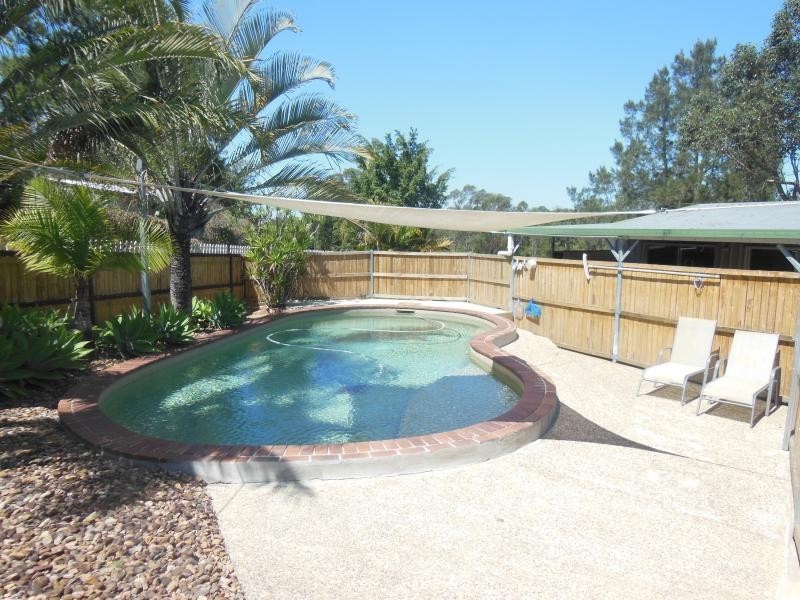 12 Farrell Dr, Walloon QLD 4306