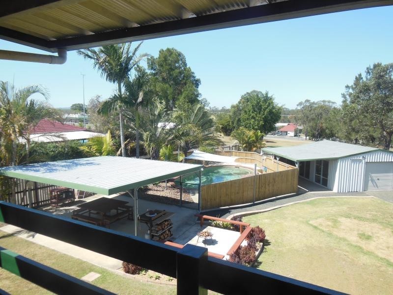 12 Farrell Dr, Walloon QLD 4306