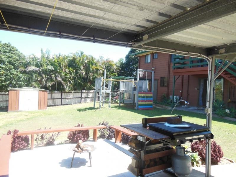 12 Farrell Dr, Walloon QLD 4306