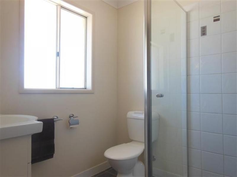 124-126 Pindari Dr, Mount Marrow QLD 4306