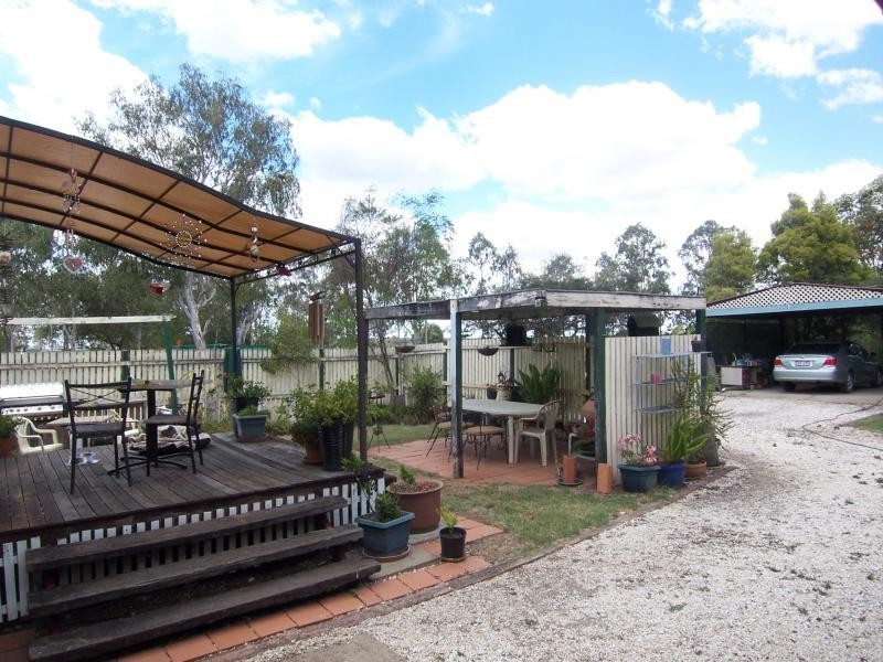 2 Madden Lane, Rosewood QLD 4340