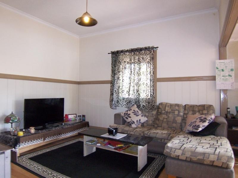 2 Madden Lane, Rosewood QLD 4340