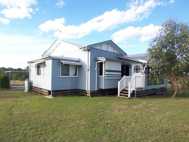 7 Harwoods Road, Walloon QLD 4306