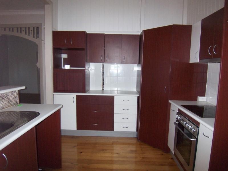 7 Harwoods Road, Walloon QLD 4306