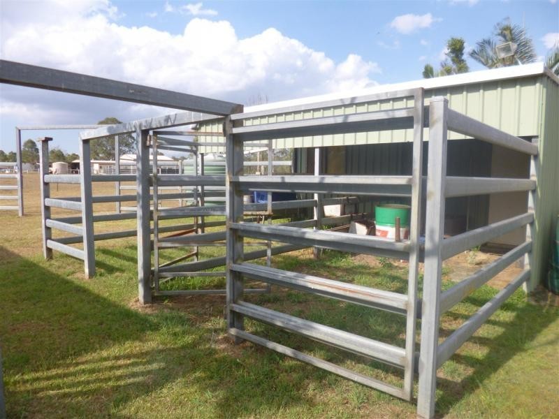 227 Poplar Street, Walloon QLD 4306