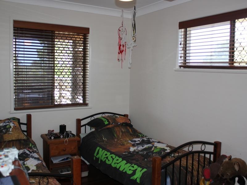 2 Edward Street, Rosewood QLD 4340