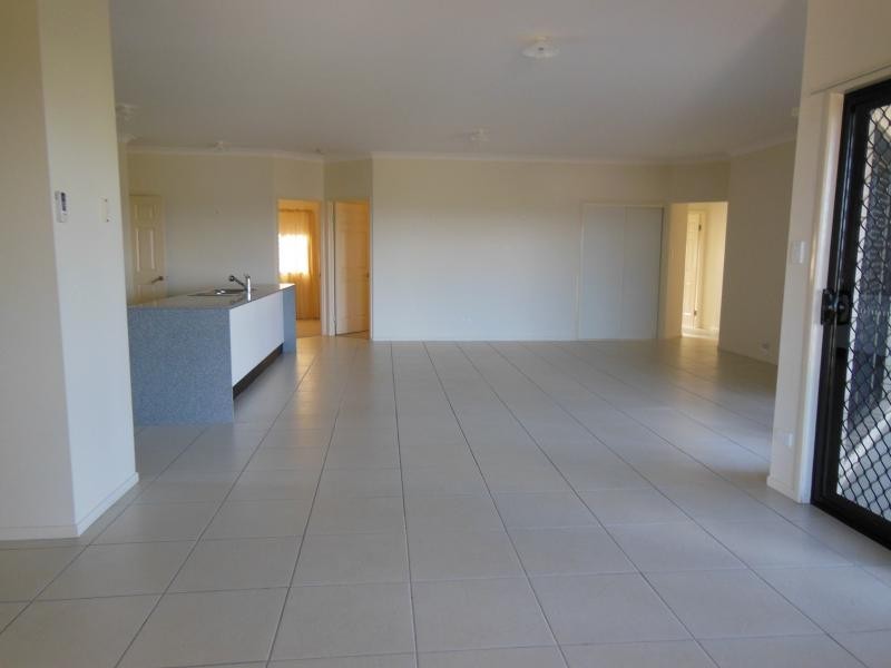 21 Normanton Cl, Rosewood QLD 4340