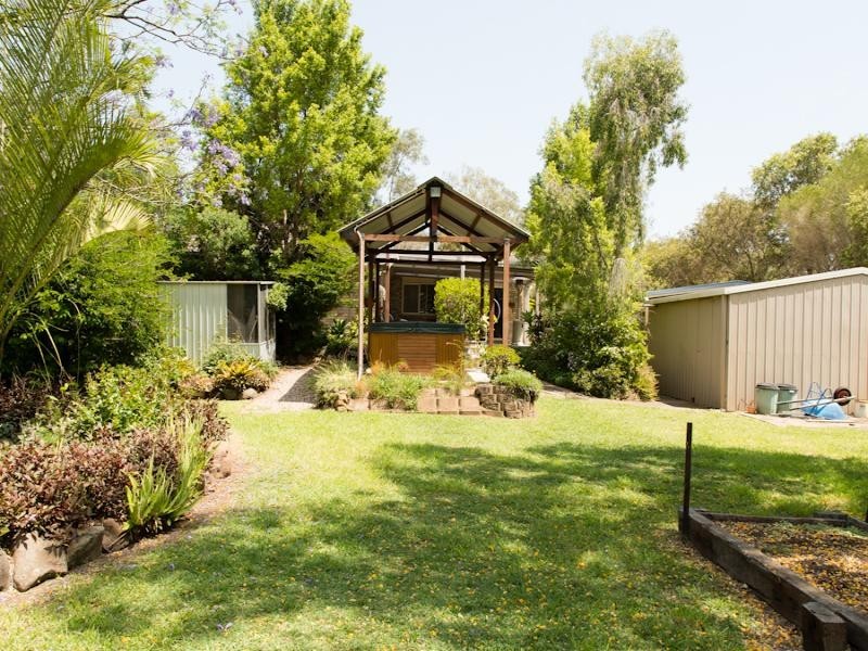 67 Adelong Avenue, Thagoona QLD 4306