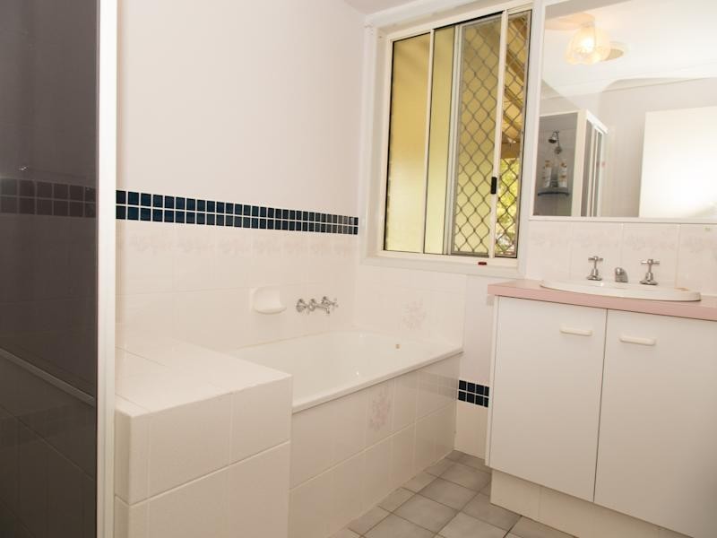 67 Adelong Avenue, Thagoona QLD 4306