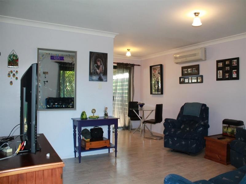 14 Bell St, Walloon QLD 4306