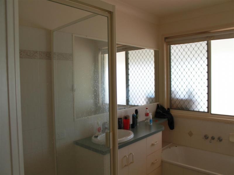 12 Blessington Way, Flinders View QLD 4305