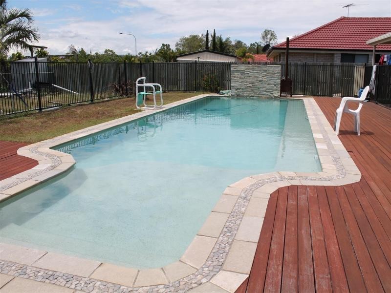12 Blessington Way, Flinders View QLD 4305