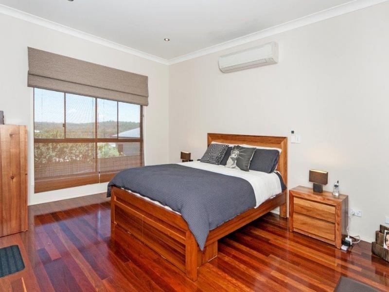 10 Mountain Ash Pl, Brookwater QLD 4300