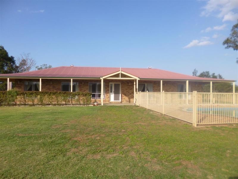 227  Poplar Street, Walloon QLD 4306