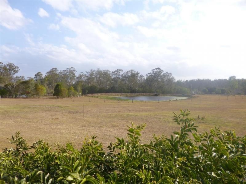 227  Poplar Street, Walloon QLD 4306