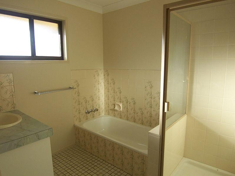 9 Shawfield St, Willowbank QLD 4306