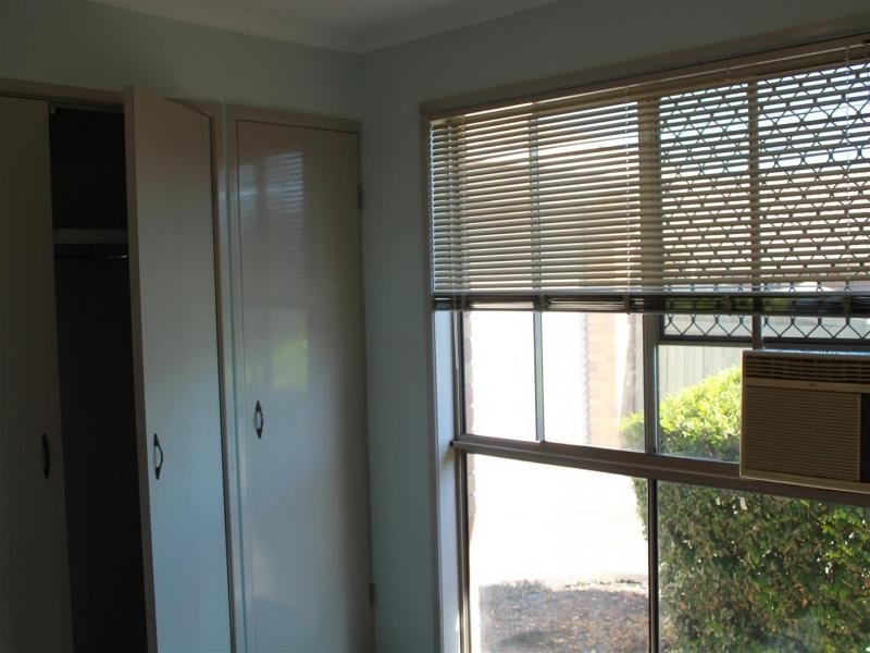 8a McGreavy St, One Mile QLD 4305