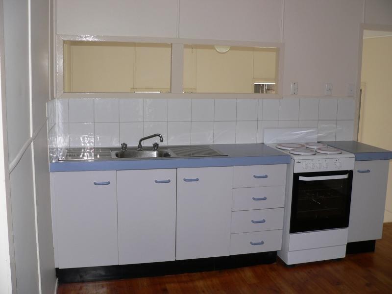 2 Yates Street, Rosewood QLD 4340