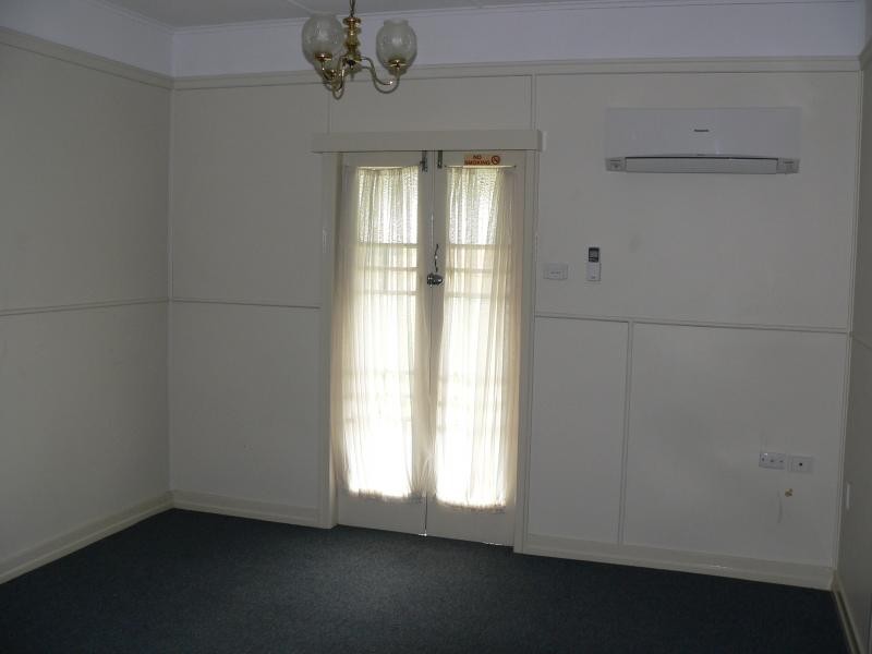 2 Yates Street, Rosewood QLD 4340