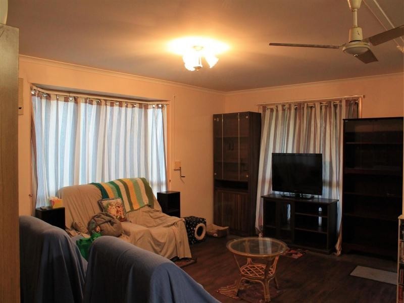 25 John St, Marburg QLD 4346