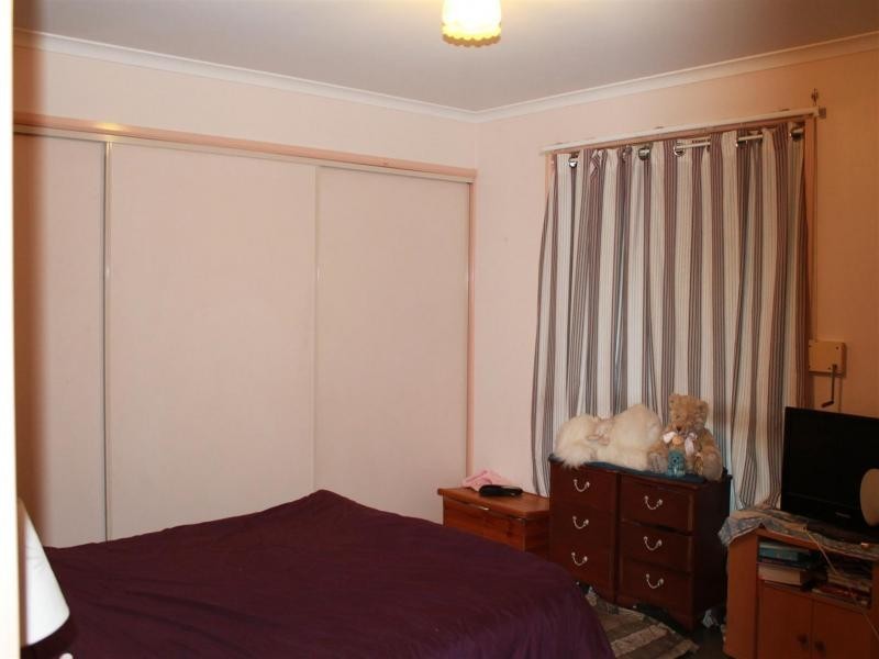 25 John St, Marburg QLD 4346