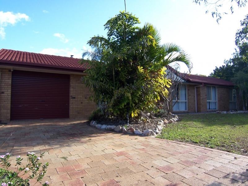 4 Macadamia Ct, Walloon QLD 4306