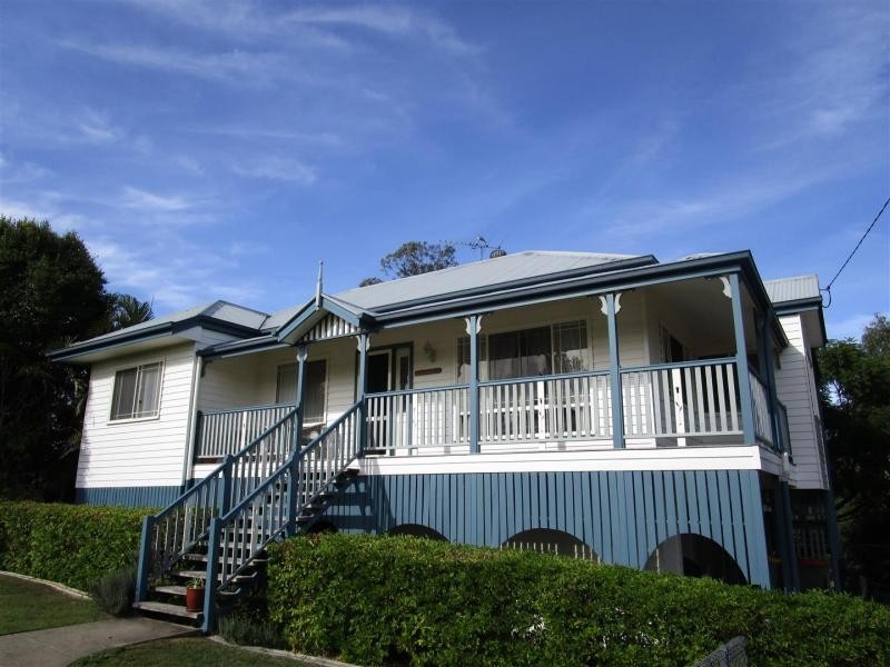 14 Farrell Dr, Walloon QLD 4306