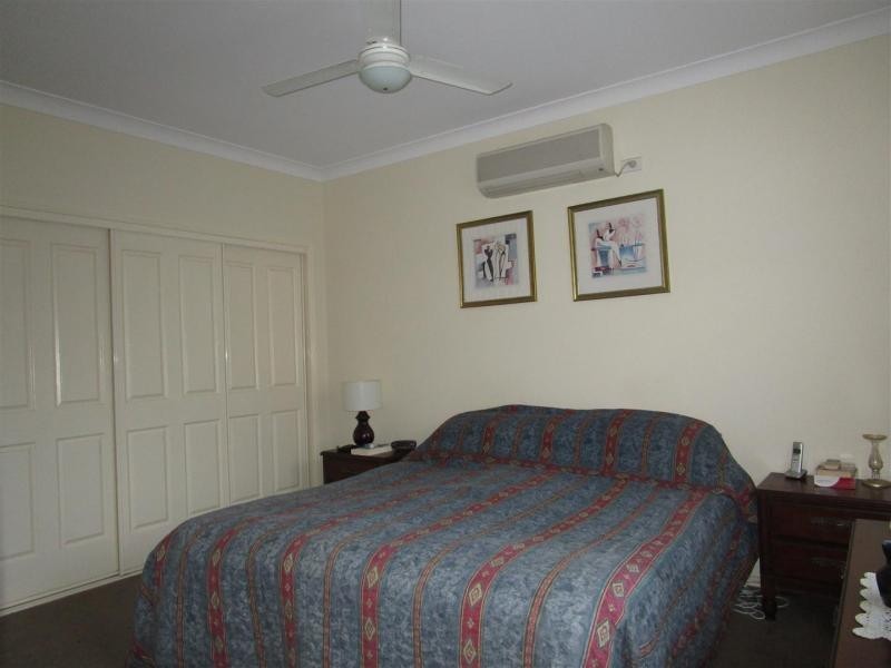 14 Farrell Dr, Walloon QLD 4306