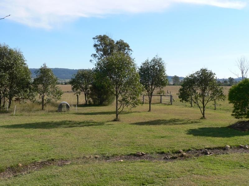 229 Reillys Road, Lanefield QLD 4340