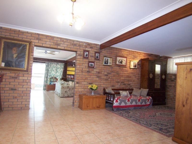 10 Seidels Road, Walloon QLD 4306