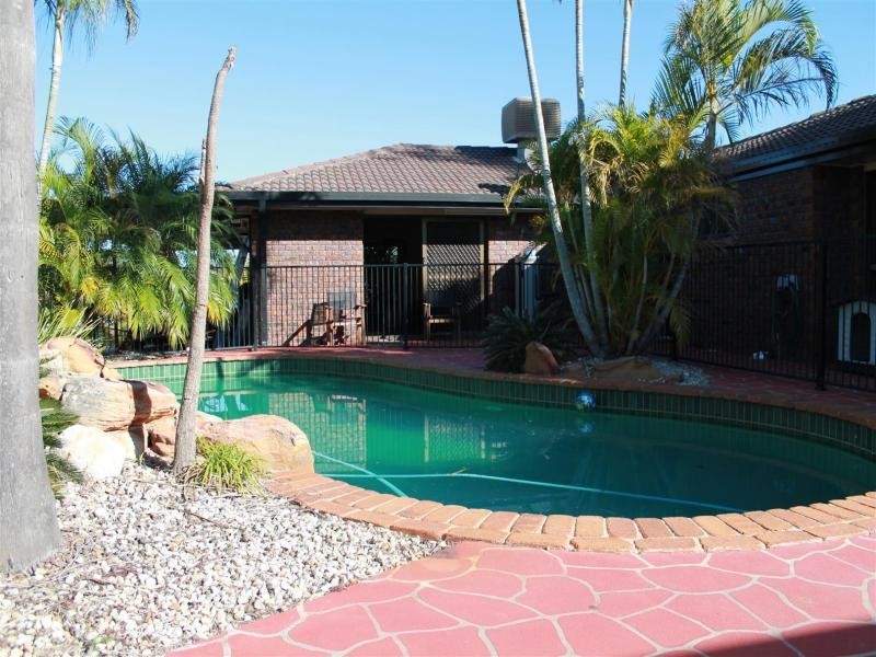 22 Bremer St, Churchill QLD 4305