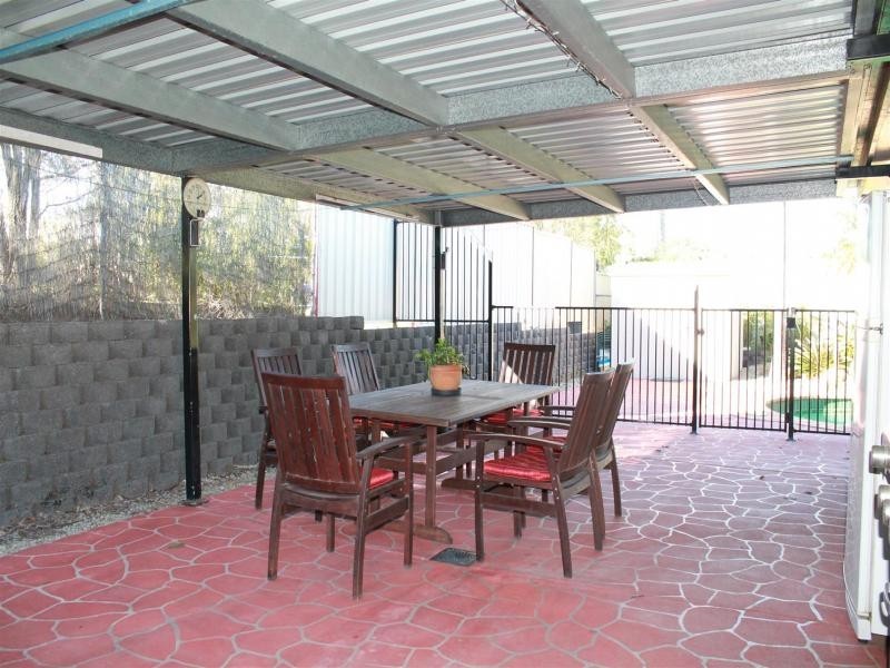 22 Bremer St, Churchill QLD 4305
