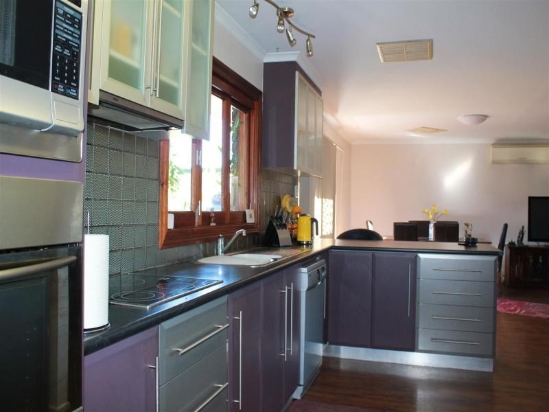22 Bremer St, Churchill QLD 4305