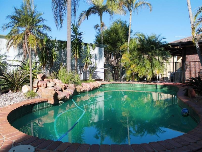 22 Bremer St, Churchill QLD 4305