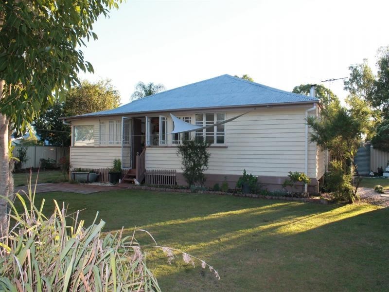 18 Nielsen Rd, Rosewood QLD 4340