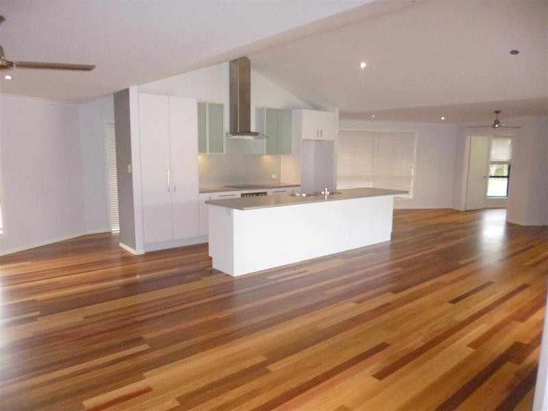 49 Glencoe Place, Thagoona QLD 4306