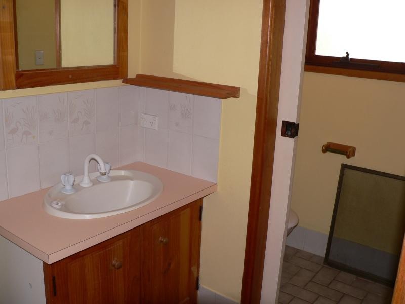 141 Adelong Avenue, Thagoona QLD 4306