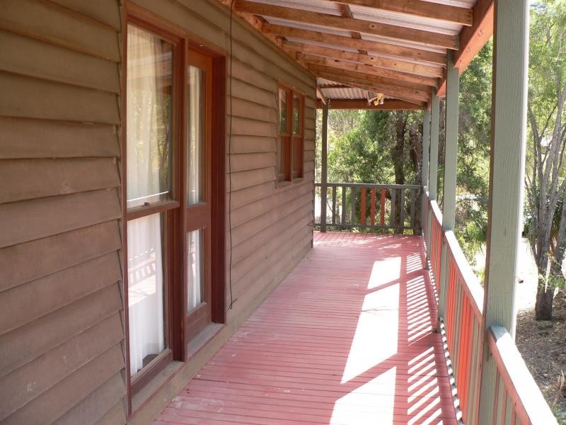 141 Adelong Avenue, Thagoona QLD 4306