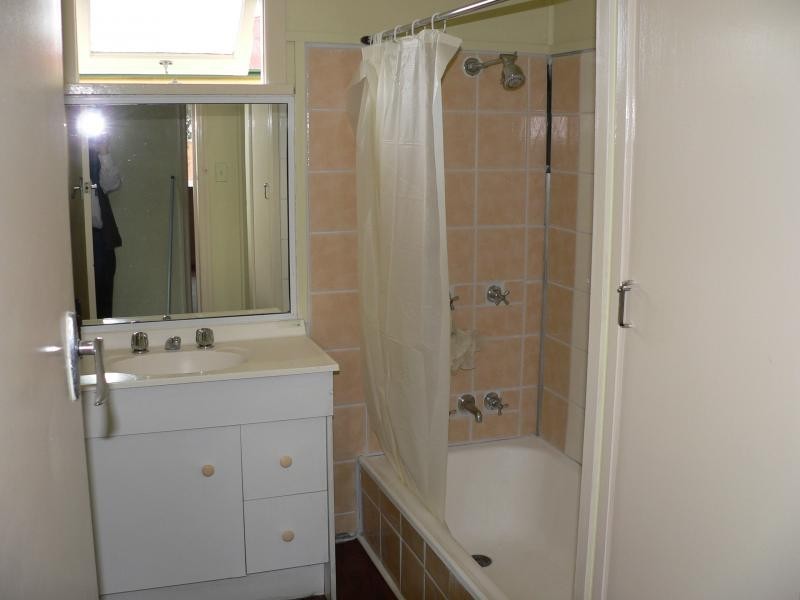 4 Haggartys Ave, Karrabin QLD 4306