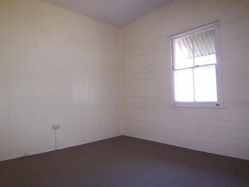 94 John St, Rosewood QLD 4340