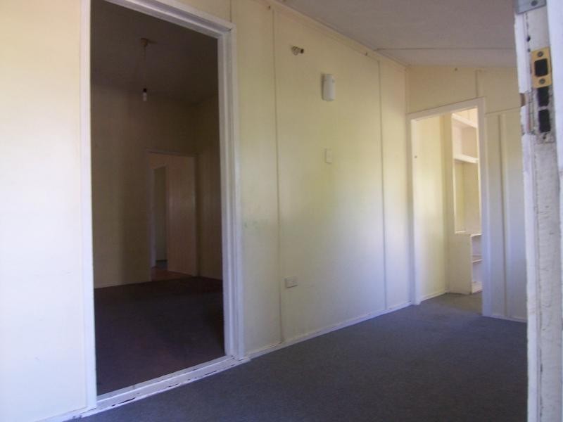 94 John St, Rosewood QLD 4340