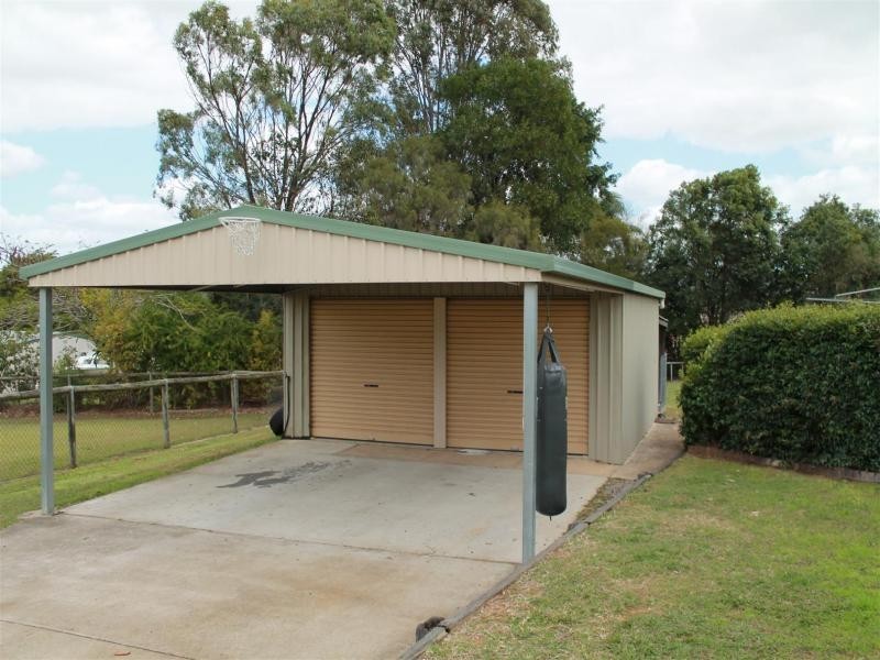 22 Farrell Dr, Walloon QLD 4306