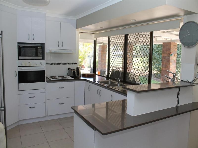 22 Farrell Dr, Walloon QLD 4306