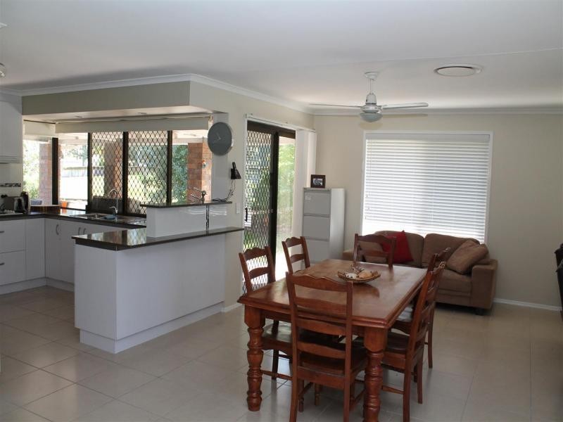 22 Farrell Dr, Walloon QLD 4306
