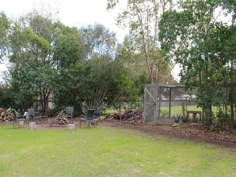 22 Farrell Dr, Walloon QLD 4306