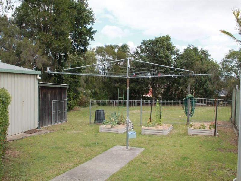 22 Farrell Dr, Walloon QLD 4306