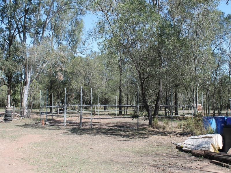 237 Huth Rd, Ironbark QLD 4306