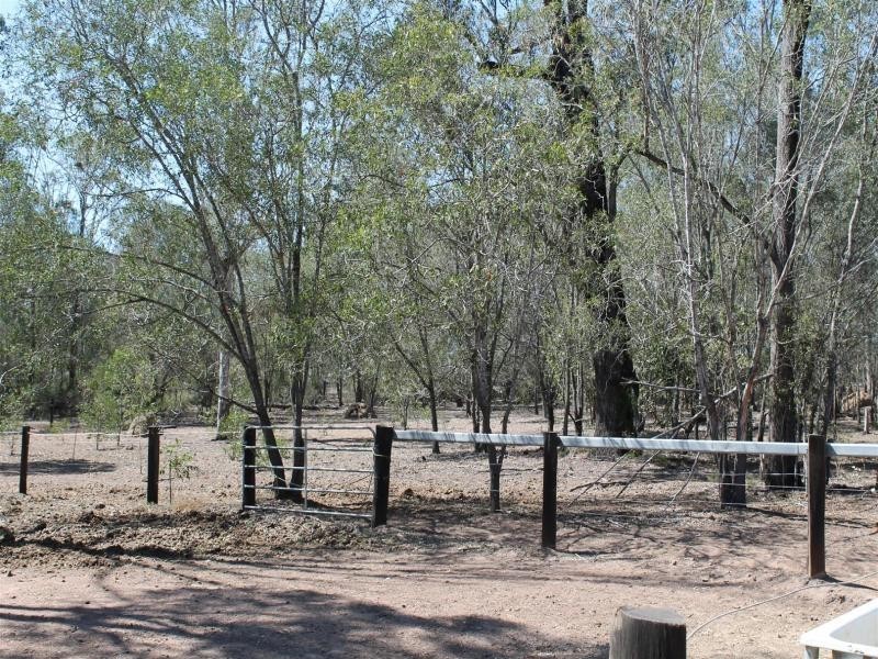 237 Huth Rd, Ironbark QLD 4306