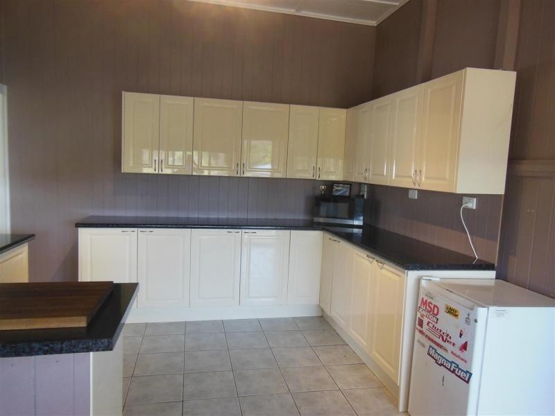 9 William Street, Rosewood QLD 4340